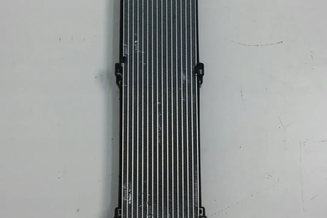 RADIATOR/ BRACKET